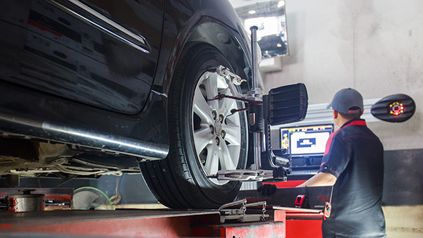 How Does Wheel Alignment Affect Tire Wear | Neighborhood Tire Pros